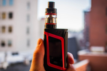 Фотография к новости: Астанада 6 млрд теңгелік вейп саудасы тоқтатылды