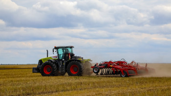 Фотография к новости: Қостанайлық шаруалар егін жинауды бастады