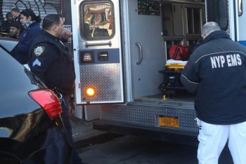 Фотография к новости: Нью-Йорктегі мейрамханада жаппай атыс болып, үш адам қаза тапты