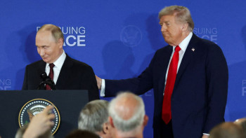 Фотография к новости: АҚШ Аляска саммитінде Украина бойынша келісімнің болмау себебін түсіндірді