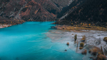 Фотография к новости: Алматы облысындағы Есік көлінде демалушылардан заңсыз төлемдер алынған