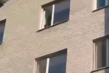 Фотография к новости: Ақтөбелік азамат көршісінің 5 жасар баласын аман алып қалды