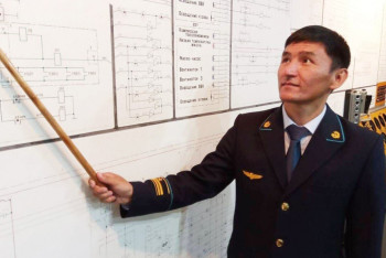 Фотография к новости: Желі жұлдызына айналған теміржолшының видеосын кім таратқаны тексеріліп жатыр