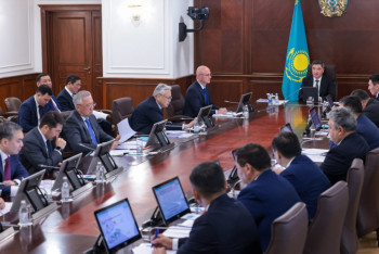 Фотография к новости: Бектенов: Вагондардың жағдайына қатысты халықтың арыз-шағымы азайған жоқ