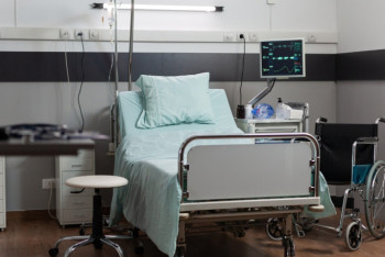 Фотография к новости: Шымкенттегі ХҚКО-ның бұрынғы басшысы тергеу изоляторында көз жұмды