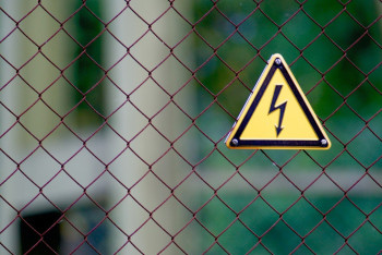 Фотография к новости: Алматыда тұрғын үй кешенінің ауласында баланы тоқ соқты