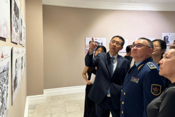 Фотография к новости: Астанада Қытай халқының Жеңісіне арналған фотокөрме ашылды