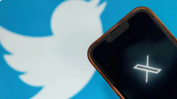 Фотография к новости: Илон Маск жұмыстан шығарылған 6000 X қызметкеріне өтемақы төлеуге келіседі