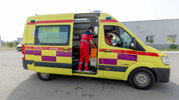 Фотография к новости: Бестеректегі оқиға: Зардап шеккен бала ұшақпен Семейге жеткізілді