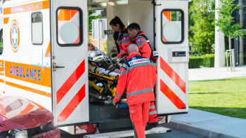 Фотография к новости: Сауда үйінде белгісіз газ шашылып, 18 адам зардап шекті