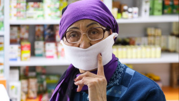 Фотография к новости: Қазаннан бастап кімдер медициналық маска тағып жүруге міндеттеледі?