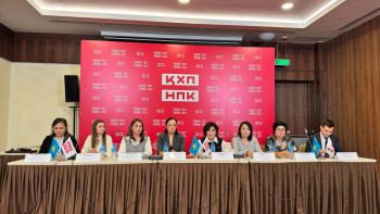 Фотография к новости: Ерекше баланың анасы: Арбамен жүретін балаларға мектеп пен автобус қолжетімсіз