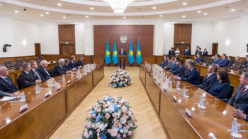 Фотография к новости: Шахтер күні қарсаңында мамандар мен ардагерлер марапатталды