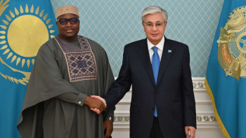 Фотография к новости: Тоқаев Сьерра-Леоне Президентінің арнаулы өкілін қабылдады