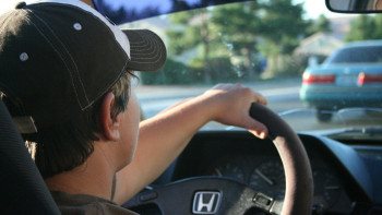 Фотография к новости: Астанада жасөспірім мас күйінде әпкесінің көлігін айдап кеткен