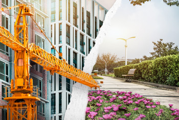 Фотография к новости: Тағы да тұрғын үй мәселесі: Астаналықтар саябақтың орнына салынбақ құрылысқа наразы