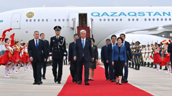 Фотография к новости: Президент ШЫҰ саммитіне қатысу үшін Қытайға барды