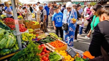 Фотография к новости: Астанада дәстүрлі ауыл шаруашылығы жәрмеңке маусымы басталды