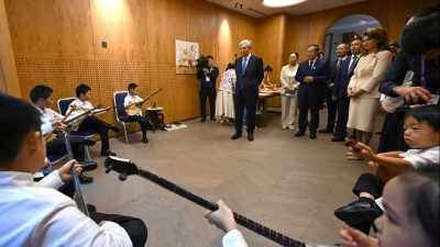 "Қазақ, қытай әуендерінен попурри": Қытайда Қазақстанның мәдени орталығы ашылды