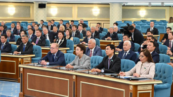Фотография к новости: Төрт айда қандай заңдар қаралады? Парламент жаңа сессиясын ашты