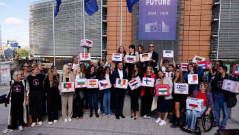 Фотография к новости: ЕО-да миллионнан астам азамат тегін түсік жасату құқығын талап етті