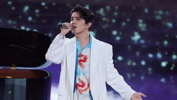 Фотография к новости: Музыка мен жүрек үндестігі: Латын Америкасында Димашқа арналған флешмоб басталды