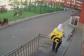 Фотография к новости: Ер адам "курьер" болып келіп, өз танысының пәтерін тонап кетті