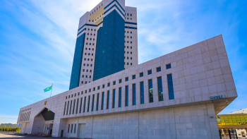 Фотография к новости: IT саласының өсуі және жасанды интеллектіні дамыту стратегиясы: Жолдау – 2024 қалай іске асырылуда