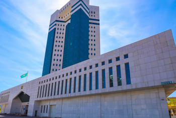 Фотография к новости: IT саласының өсуі және жасанды интеллектіні дамыту стратегиясы: Жолдау – 2024 қалай іске асырылуда