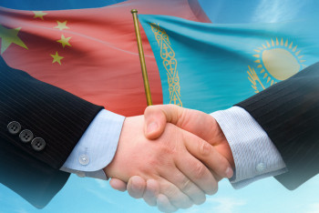 Фотография к новости: Си Цзиньпиннің Тоқаевқа көрсеткен жоғары дәрежелі құрметі: Қытай тарапынан дипломатиялық сигнал