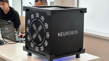 Фотография к новости: Астанада алғашқы автономды суперкомпьютер таныстырылды