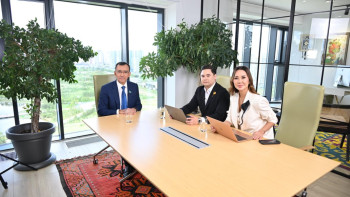 Фотография к новости: Рухани дипломатияның қыр-сыры: әлемдік дін лидерлерін бір үстел басына қалай жинау керек