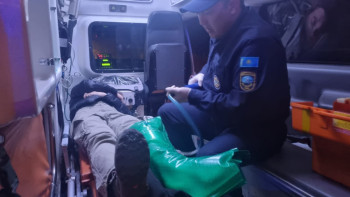 Фотография к новости: Алматы тауларында зардап шеккен әйел эвакуацияланды