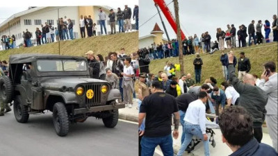 Парад кезінде бір топ адамды көлік қағып кетті