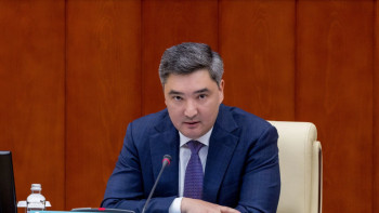 Фотография к новости: Бектенов цифрлық теңгені қолдану аясын кеңейтуді тапсырды