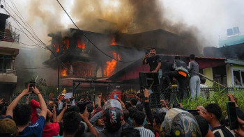 Фотография к новости: Непалда экс-премьердің жұбайы өз үйінде тірідей өртелді