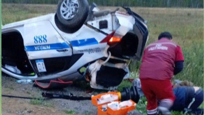 СҚО-да патрульдік көлік апатқа ұшырап, аударылып қалды