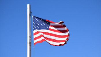 Фотография к новости: Ақ үй Жоғарғы соттан шетелдік көмекті тоқтатуға рұқсат сұрады