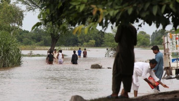 Фотография к новости: Пәкістанда су тасқынынан 122 мың адам эвакуацияланды