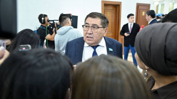 Фотография к новости: Ермұрат Бәпи Жолдауды "жаңа саяси кезеңнің бастауы" деп атады