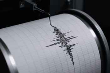 Фотография к новости: Камчаткада тағы да жер сілкінді: цунами қаупі бар