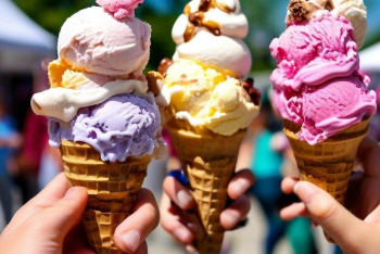 Фотография к новости: Солтүстік Кореяда балмұздақ пен гамбургерге тыйым салынды