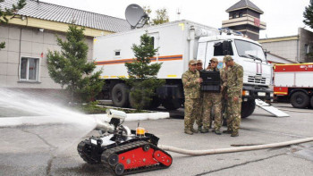 Фотография к новости: Қазақстанда қауіпті өрттерді сөндіру үшін робот қолданылады