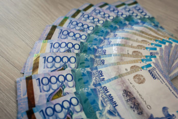 Фотография к новости: Айына 1 200 000 теңгеге дейін: Қазақстанда қандай мамандар ең көп жалақы алады?