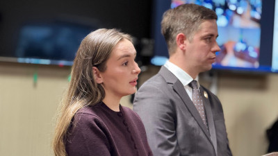 Жанабыловтың әйеліне қатысты істі қылмыстық бапқа ауыстыру ұсынылды