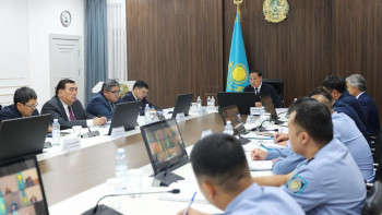 Фотография к новости: Оқушы өлімі: Таразда шенеуніктер сөгіс алды