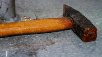 Фотография к новости: Түркістан облысында ер адам әйелін балғамен ұрып өлтіріп, кейін өзіне қол жұмсады