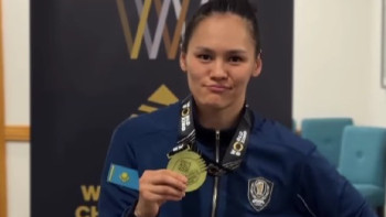 Фотография к новости: Әлем чемпионаты: Боксшы қыздарымыздың жеңіс биі трендке айналуда