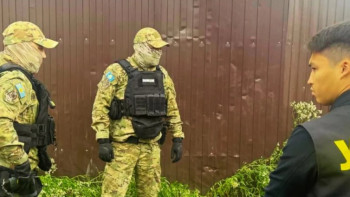 Фотография к новости: "Балаң полицияда": Өгей әке әйелінің бұрынғы күйеуінен 1,5 млн теңге талап етті