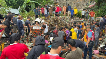 Фотография к новости: Сел мен көшкіннен 11 адам қаза тапты